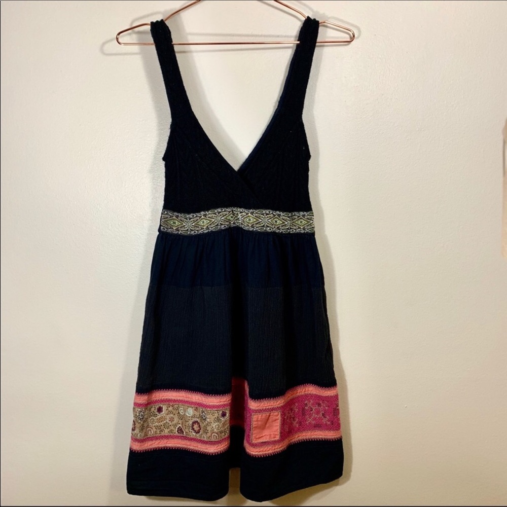 Free People sundress Sz12 Black and pink, crochet
